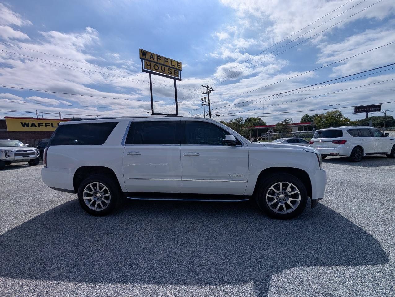 Used 2019 GMC Yukon XL Denali w/ Open Road Package RWD image 5