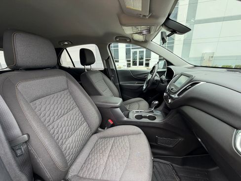 Used 2018 Chevrolet Equinox LT FWD image 23