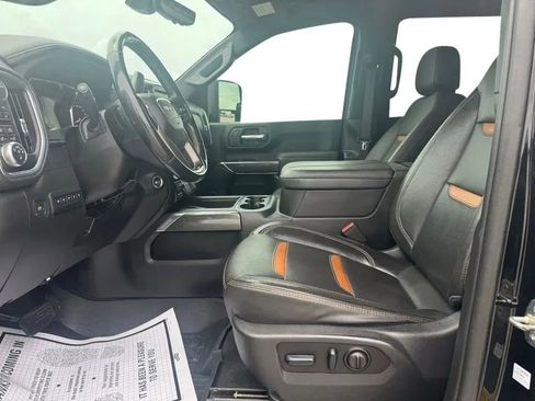 Used 2023 GMC Sierra 2500 AT4 w/ AT4 Premium Plus Package AWD/4WD image 9