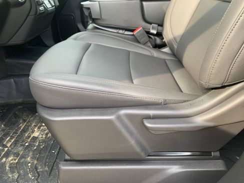 New 2025 GMC Sierra 2500 Pro w/ Convenience Package image 5