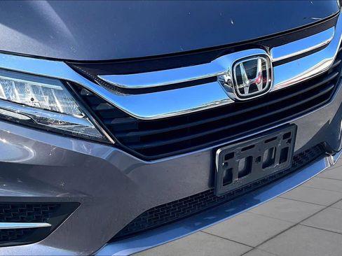Used 2018 Honda Odyssey Touring image 30