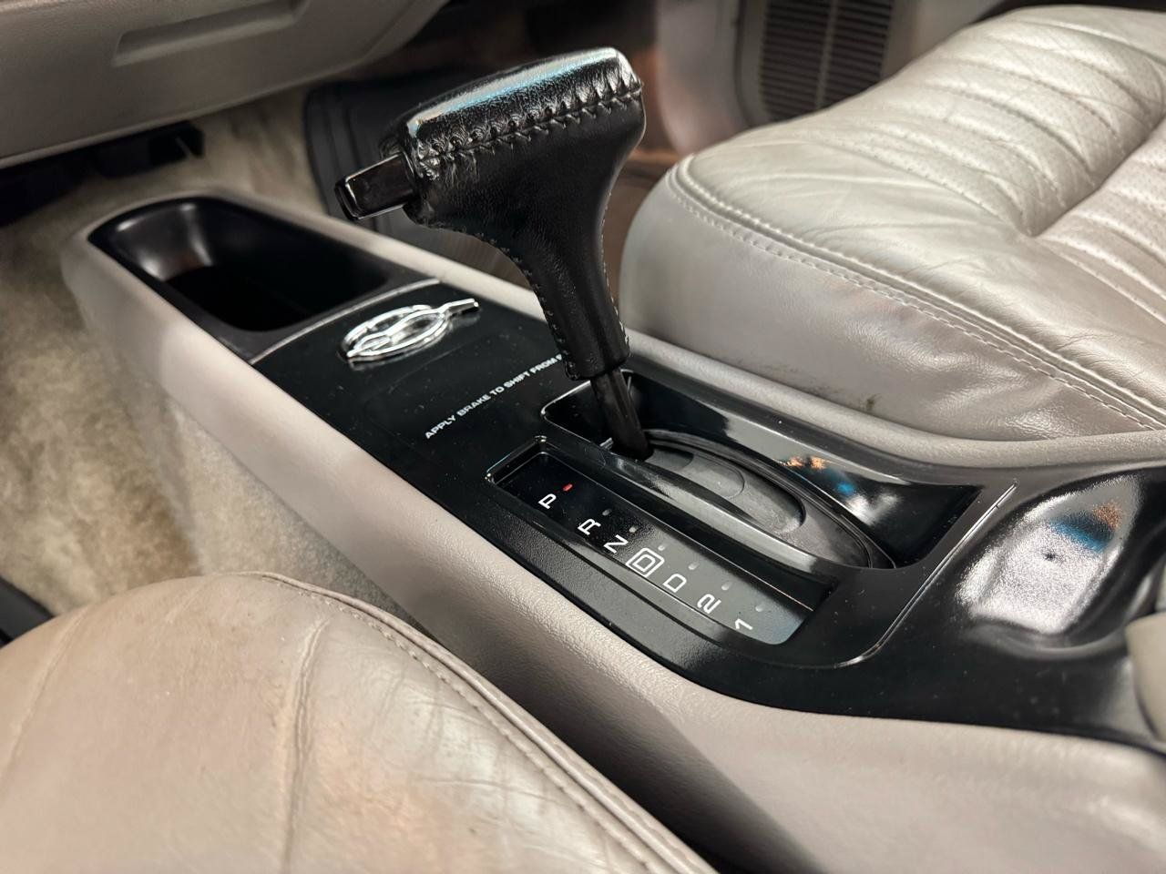 Used 1996 Chevrolet Impala SS RWD image 21