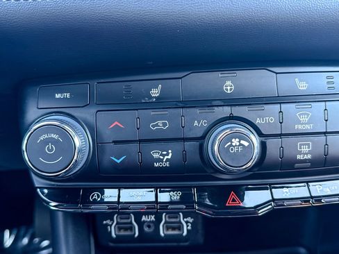 Used 2023 Dodge Durango GT image 32