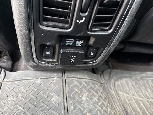 Used 2016 Dodge Durango Limited w/ Nav & Power Liftgate Group image 11