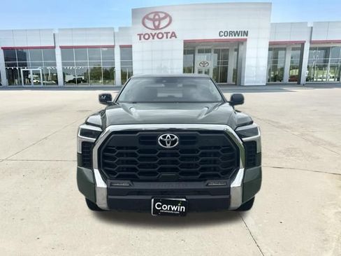 Used 2022 Toyota Tundra SR5 w/ TRD Off-Road Package AWD/4WD image 18
