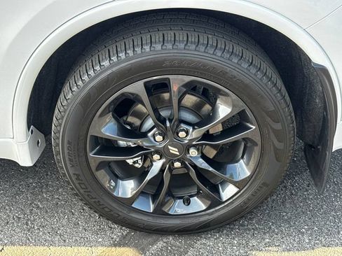 Certified 2023 Dodge Durango R/T RWD image 11