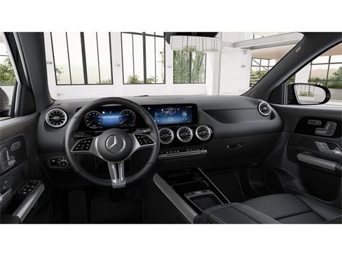 New 2026 Mercedes-Benz GLA 250 4MATIC image 3