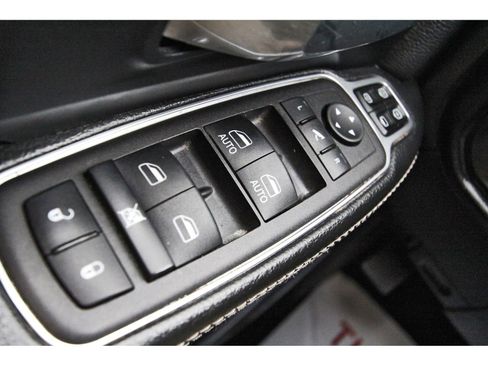 Used 2024 RAM 3500 Laramie w/ Sport Appearance Package image 20