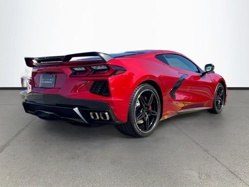 Used 2022 Chevrolet Corvette Stingray Preferred Cpe w/ Z51 Performance Package RWD image 7
