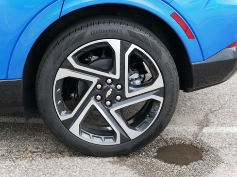 New 2026 Chevrolet Equinox EV LT w/ Convenience Package II FWD image 3