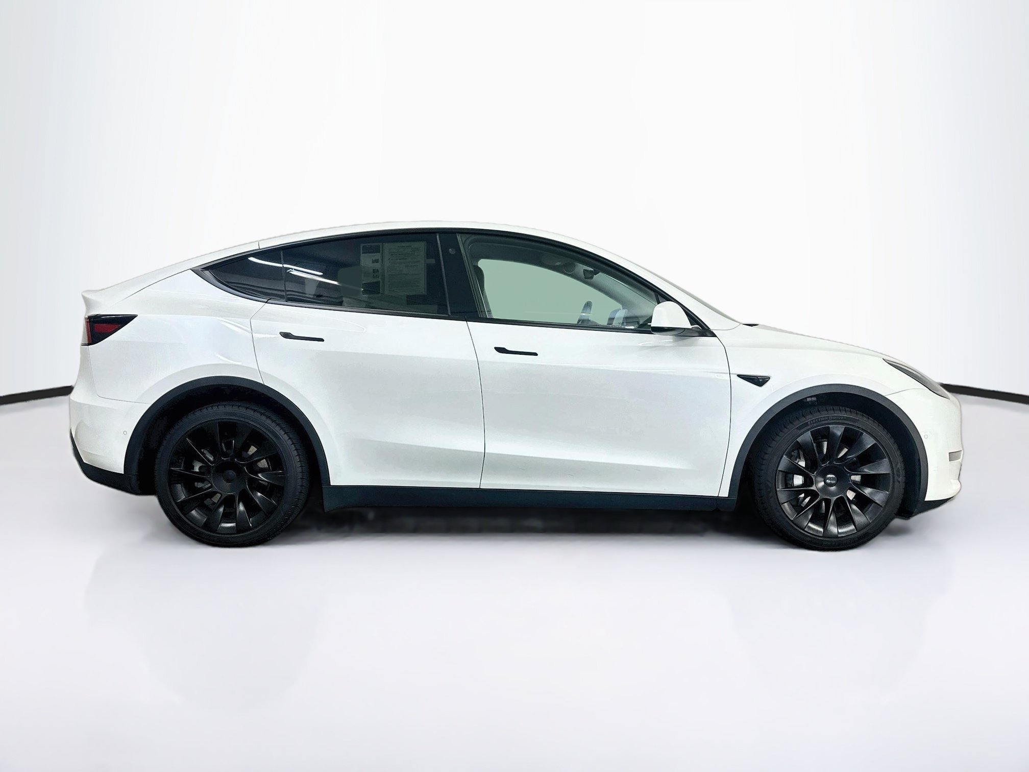 Used 2022 Tesla Model Y Long Range AWD/4WD image 10