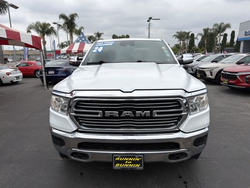 Used 2024 RAM 1500 Laramie AWD/4WD image 3
