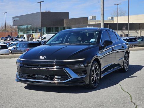 Certified 2024 Hyundai Sonata SEL image 2