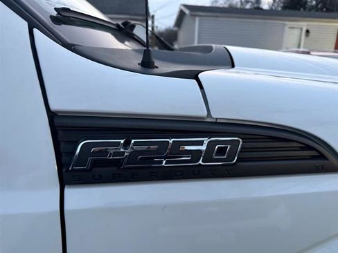 Used 2015 Ford F250 XL w/ Power Equipment Group image 30