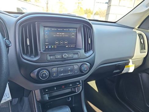 Used 2020 Chevrolet Colorado W/T w/ Custom Special Edition image 23