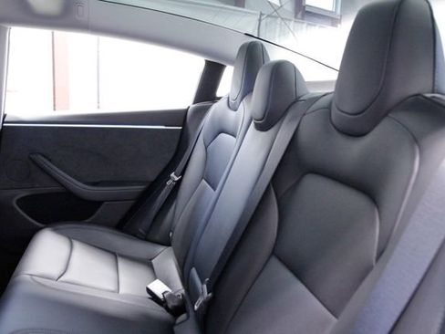 Used 2025 Tesla Model 3 Long Range image 19