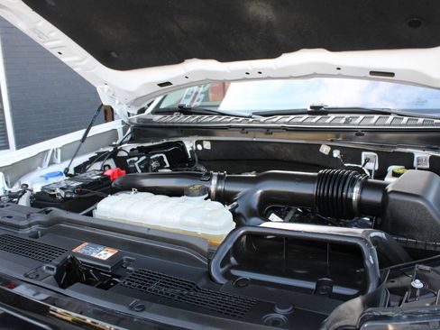 Used 2025 Ford Expedition Active AWD/4WD image 20