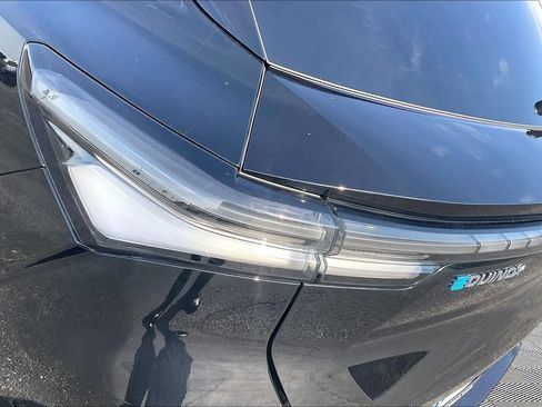 Used 2024 Chevrolet Equinox EV LT w/ LPO, Active Package FWD image 25