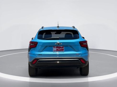 Used 2025 Chevrolet Trax RS w/ Driver Confidence Package FWD image 5