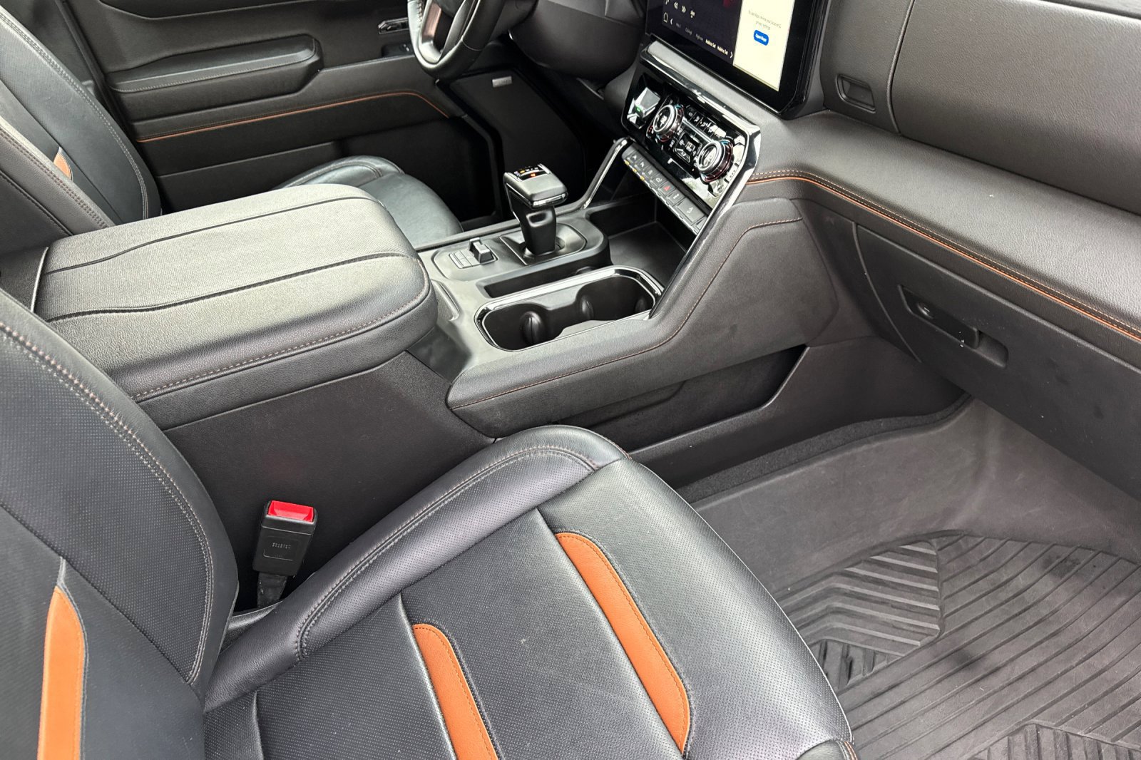 Used 2024 GMC Sierra 1500 AT4 w/ AT4 Premium Package AWD/4WD image 16