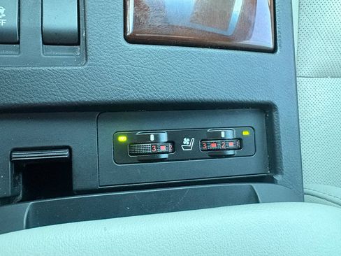 Used 2011 Lexus RX 350 2WD w/ Premium Pkg image 21