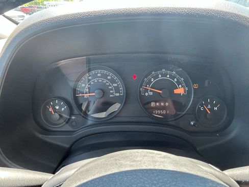 Used 2017 Jeep Patriot High Altitude AWD/4WD image 22