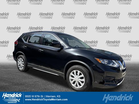 Used 2018 Nissan Rogue S AWD/4WD image 1