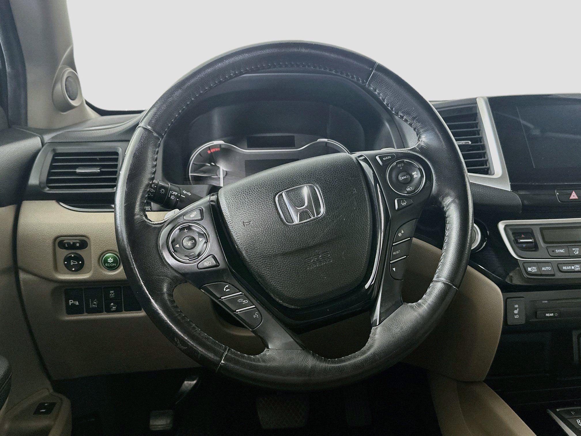 Used 2018 Honda Pilot Touring image 18
