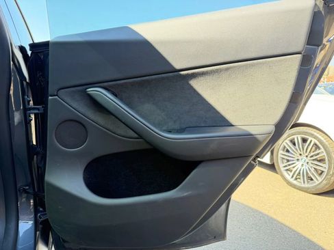 Used 2024 Tesla Model Y Long Range image 21