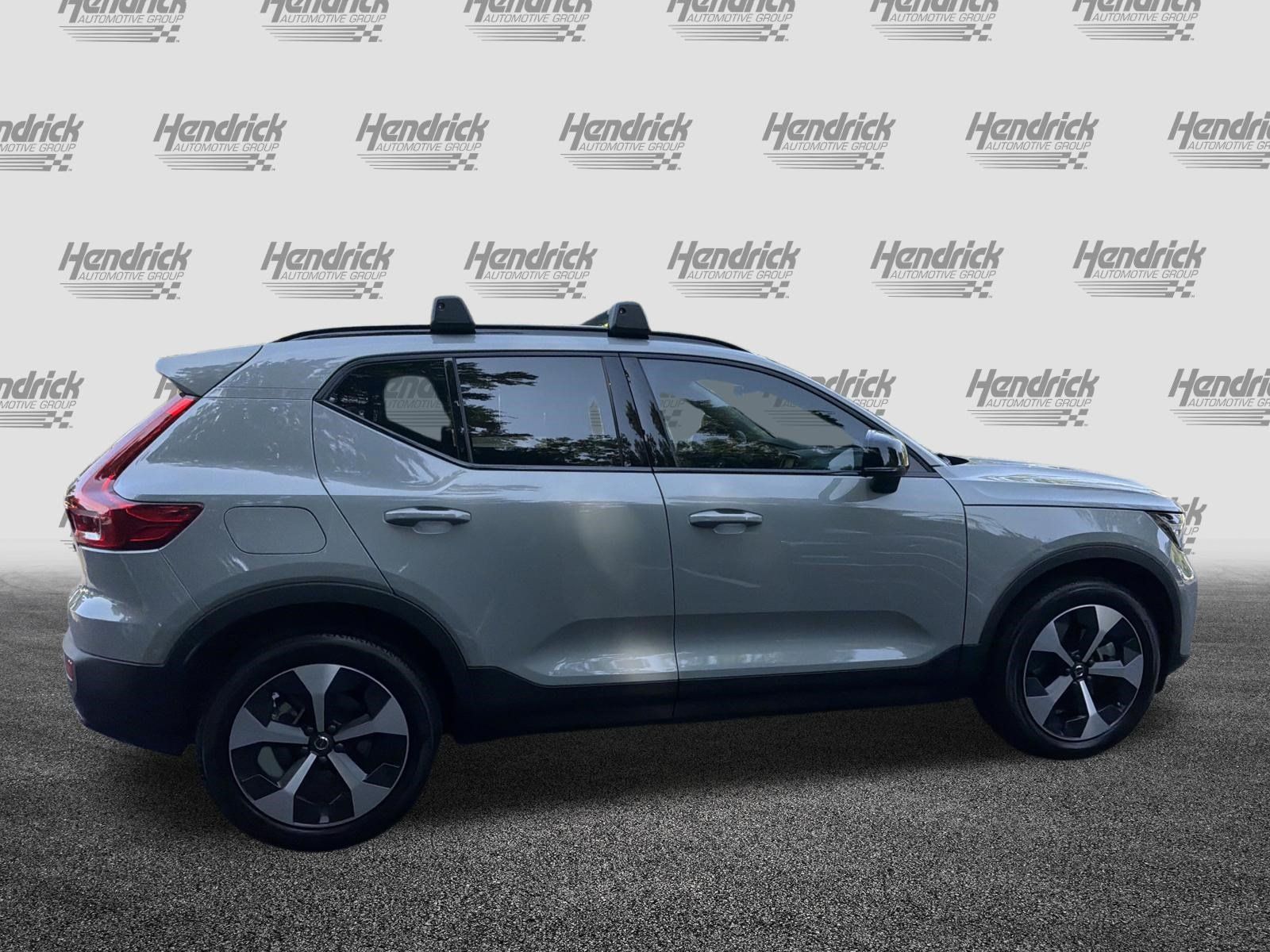 Certified 2026 Volvo XC40 B4 Core FWD image 11