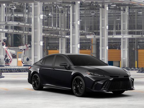 New 2026 Toyota Camry Hybrid AWD/4WD image 17