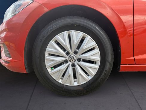 Used 2019 Volkswagen Jetta S w/ Driver Assistance Package image 9