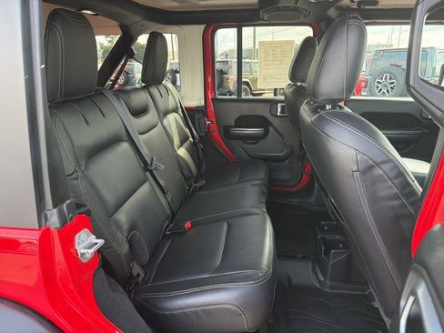 Used 2020 Jeep Wrangler Unlimited Sport S image 17