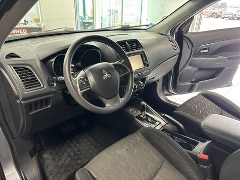 Used 2020 Mitsubishi Outlander Sport ES FWD image 14
