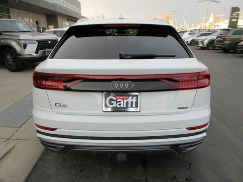 Used 2020 Audi Q8 Premium Plus image 8