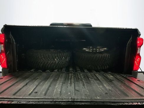 Used 2021 Chevrolet Silverado 1500 LT image 26