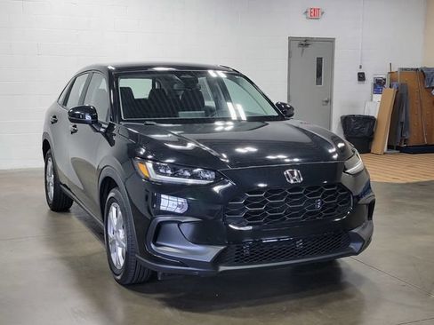 Certified 2023 Honda HR-V LX image 4
