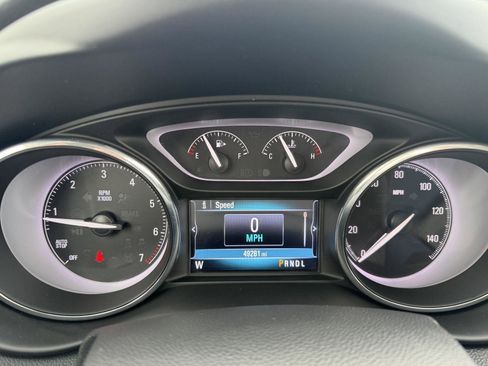 Used 2020 Buick Envision Essence image 10