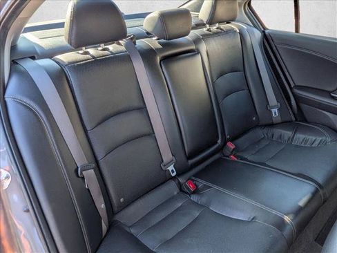 Used 2017 Honda Accord EX-L image 18