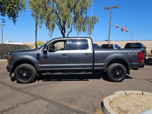 Used 2020 Ford F350 Lariat image 7