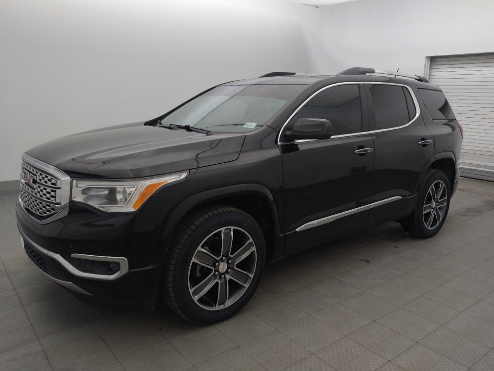 Used 2019 GMC Acadia Denali w/ Technology Package FWD image 2