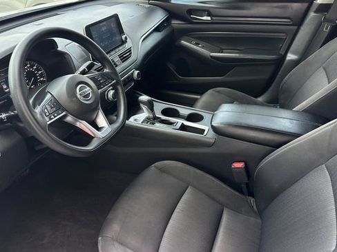 Used 2020 Nissan Altima 2.5 S image 11