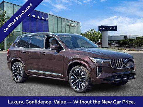 Certified 2025 Volvo XC90 B5 Core AWD/4WD image 1