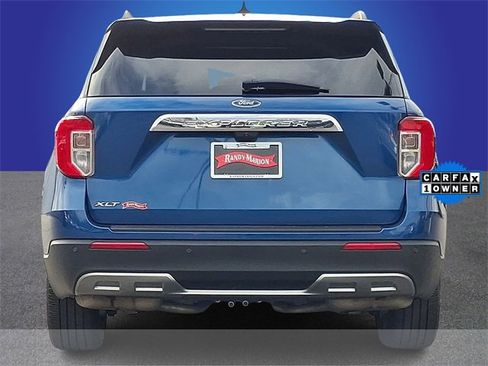 Used 2022 Ford Explorer XLT w/ Equipment Group 202A image 5