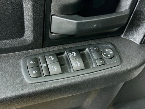Used 2016 RAM 1500 Express image 18