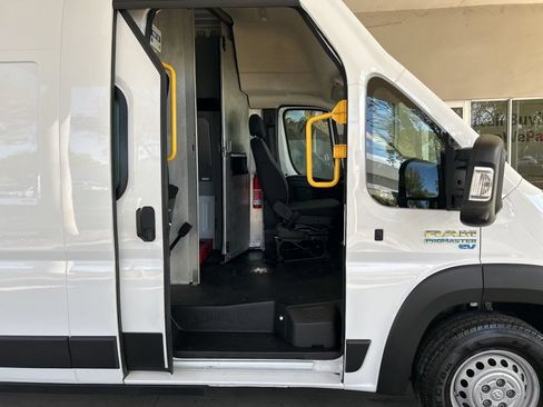 Used 2024 RAM ProMaster 3500 w/ Delivery Van Package FWD image 24
