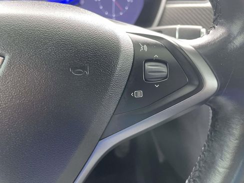 Used 2018 Tesla Model X 75D image 26
