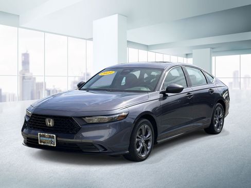 Used 2023 Honda Accord EX image 1
