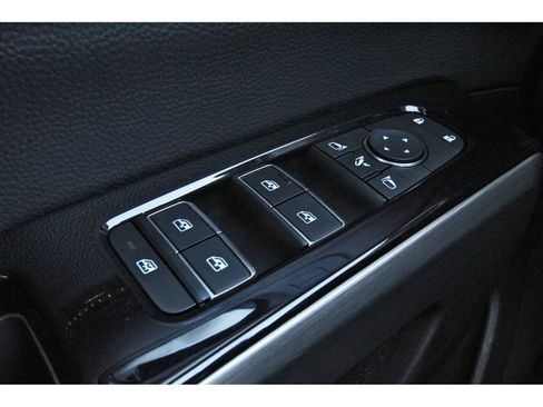 Used 2024 Nissan Pathfinder Platinum w/ Cargo Package image 23