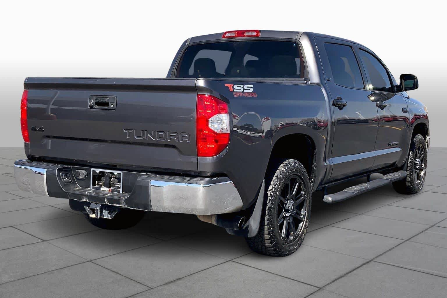 Used 2019 Toyota Tundra SR5 w/ SR5 Upgrade Package AWD/4WD image 13